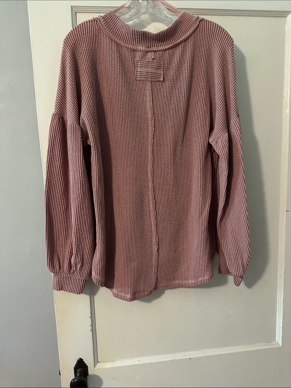 New In Boho Waffle Knit V-Neck Lantern Sleeve Sweater - Mauve, Size S - Picture 7 of 13